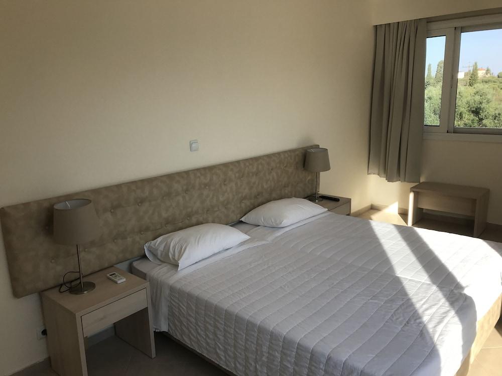 Ai Helis Resort Svoronata Exteriör bild