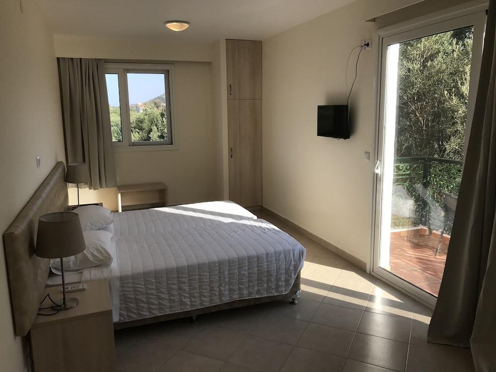 Ai Helis Resort Svoronata Exteriör bild
